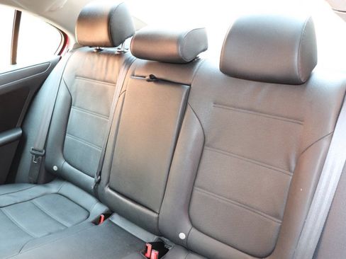 Used 2012 Volkswagen Jetta SE FWD image 45
