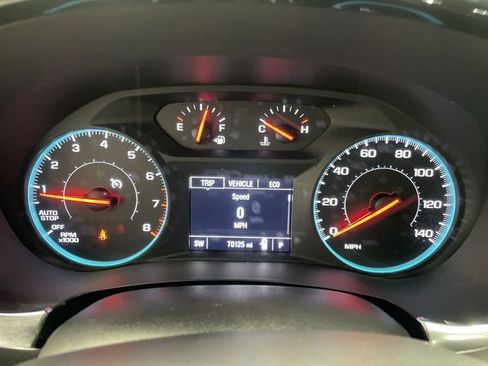 Used 2023 Chevrolet Traverse LS image 15