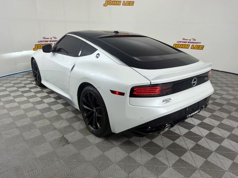Used 2024 Nissan Z Performance w/ Floor Mat Package image 3