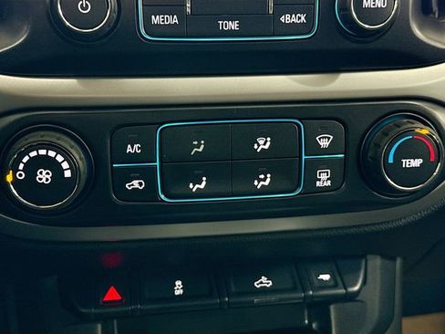 Used 2017 Chevrolet Colorado LT w/ LT Convenience Package image 16