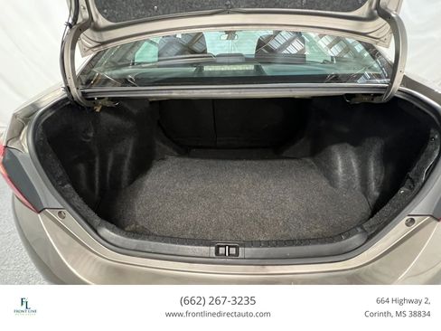 Used 2017 Toyota Corolla LE FWD image 21