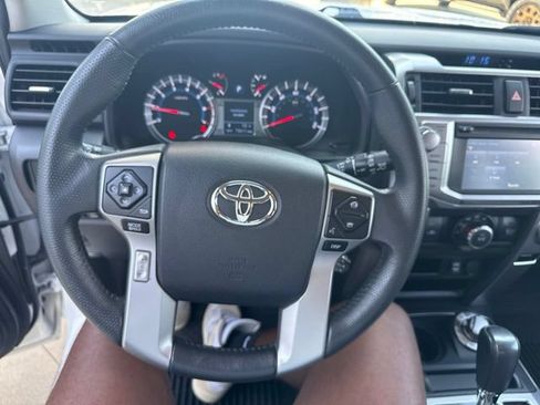 Used 2019 Toyota 4Runner SR5 Premium AWD/4WD image 17