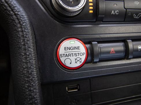 Used 2015 Ford Mustang GT RWD image 25