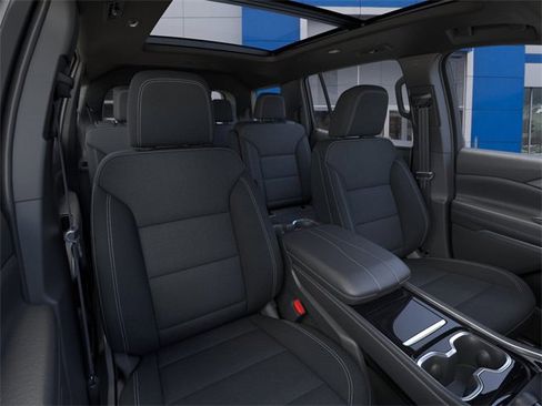 New 2026 Chevrolet Traverse LT w/ Sun and Wheel Package image 16