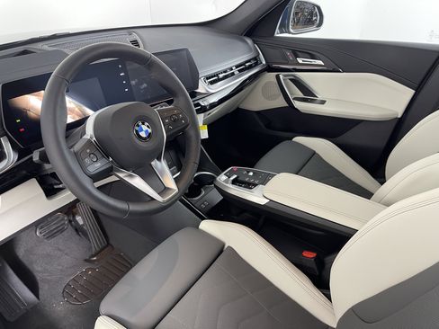 New 2026 BMW X1 xDrive28i w/ Technology Package image 11