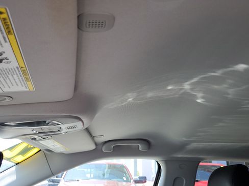 Used 2022 Jeep Compass Limited image 21