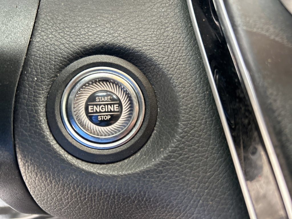 Used 2022 Mercedes-Benz GLC 300 image 43