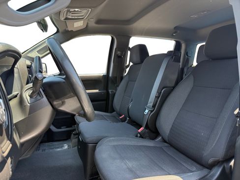 Used 2022 Chevrolet Silverado 1500 Custom image 9