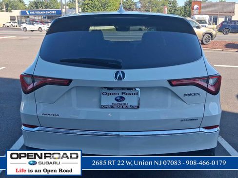 Used 2024 Acura MDX SH-AWD image 6