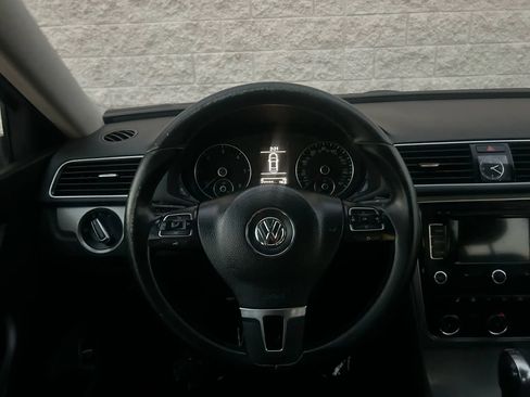 Used 2014 Volkswagen Passat TDI SE FWD image 22