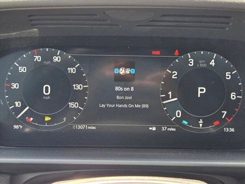 Certified 2025 Land Rover Discovery Dynamic SE AWD/4WD image 10