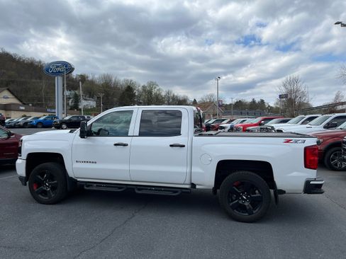 Used 2018 Chevrolet Silverado 1500 LTZ Z71 w/ Redline Edition image 6