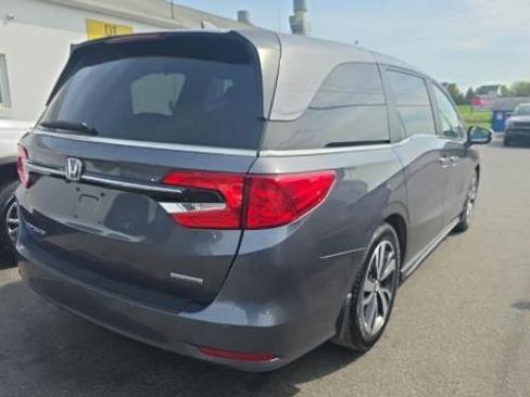 Used 2023 Honda Odyssey Touring image 2