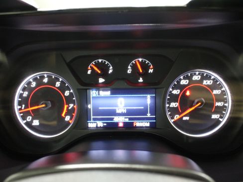 Used 2023 Chevrolet Camaro LT RWD image 15