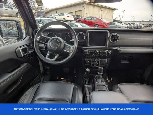 Used 2023 Jeep Wrangler Unlimited Sahara w/ Cold Weather Group image 19