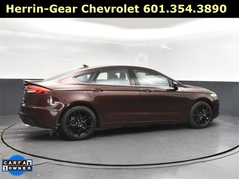 Used 2019 Ford Fusion SE w/ Equipment Group 151A image 8