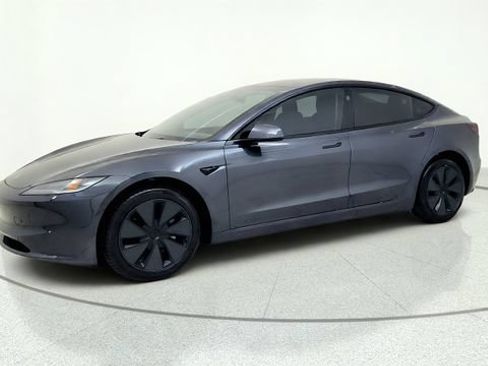 Used 2025 Tesla Model 3 RWD image 4