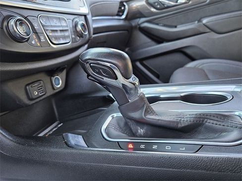 Used 2022 Chevrolet Traverse High Country image 26