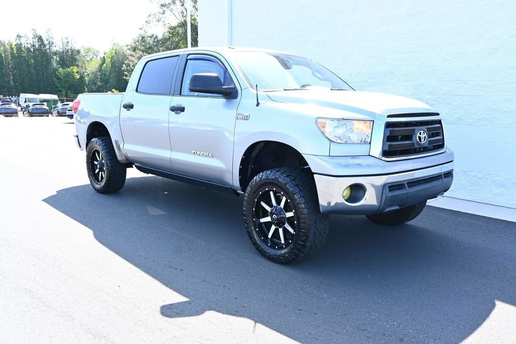 Used 2013 Toyota Tundra 2WD CrewMax w/ SR5 Pkg image 8