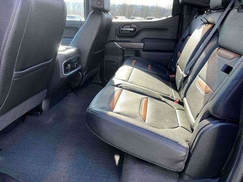 Used 2021 GMC Sierra 1500 AT4 w/ AT4 Premium Package image 6