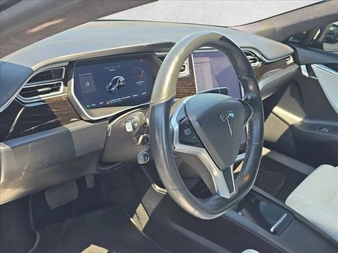 Used 2018 Tesla Model S 100D AWD/4WD image 10