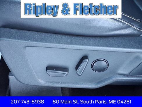 Used 2025 Ford Bronco Badlands image 12