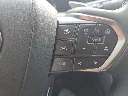 Used 2024 Lexus RZ 450e Premium image 31