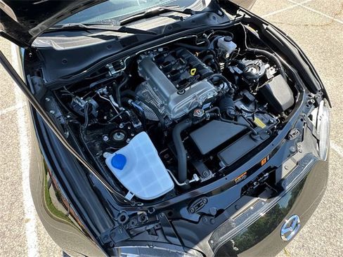 Used 2024 MAZDA MX-5 Miata RF Grand Touring image 28
