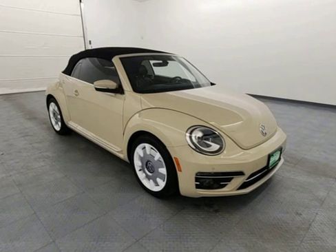 Used 2019 Volkswagen Beetle 2.0T Final Edition SEL image 2
