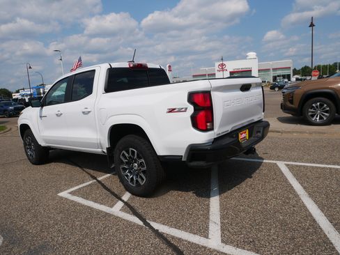 Used 2026 Chevrolet Colorado Z71 w/ Technology Package AWD/4WD image 6