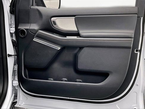 Used 2025 Ford Expedition Max Active image 24