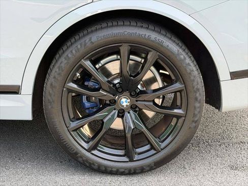 Used 2023 BMW X7 xDrive40i w/ M Sport Package AWD/4WD image 10