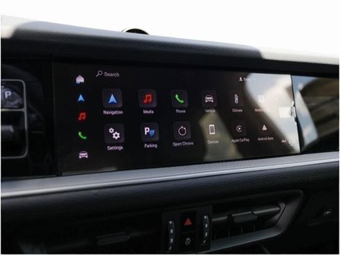 Certified 2025 Porsche Cayenne Coupe AWD/4WD image 18