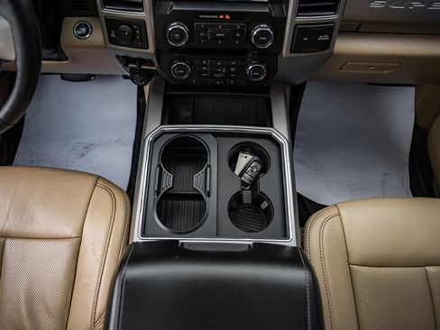 Used 2020 Ford F350 Lariat w/ Lariat Ultimate Package image 32