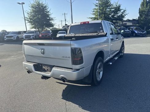 Used 2017 RAM 1500 Express AWD/4WD image 7