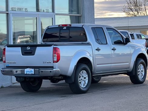 Used 2015 Nissan Frontier SV w/ SV Value Truck Package image 4