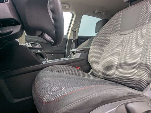 Used 2017 Chevrolet Equinox LS AWD/4WD image 17