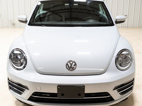 Used 2017 Volkswagen Beetle 1.8T SE image 15