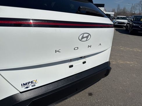 Used 2025 Hyundai Kona SEL image 29