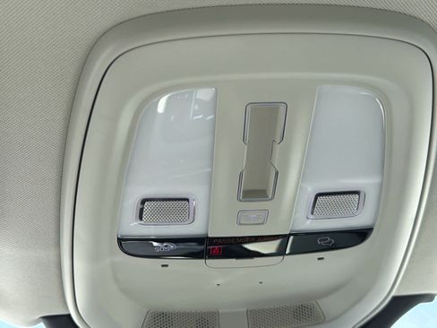 Certified 2023 Volvo XC90 B5 Plus image 34