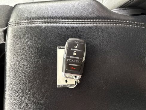 Used 2022 RAM 1500 Big Horn image 31