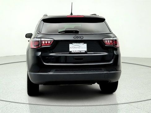 Used 2021 Jeep Compass Latitude AWD/4WD image 6