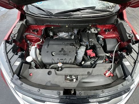 Used 2024 Mitsubishi Outlander Sport 2.0 SE image 19