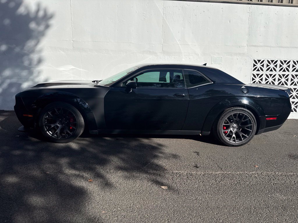 Used 2020 Dodge Challenger SRT Hellcat RWD image 2