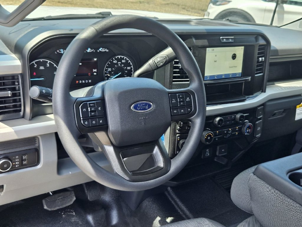 New 2026 Ford F250 XL w/ FX4 Off-Road Package AWD/4WD image 30