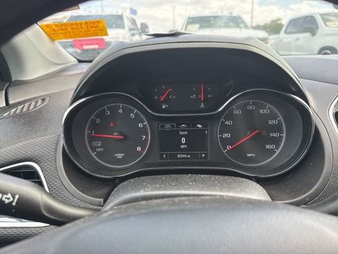 Used 2019 Chevrolet Cruze LT image 9