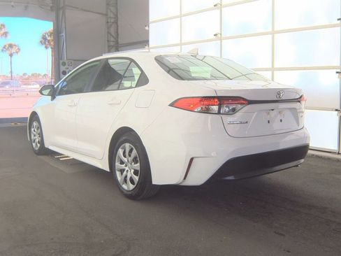 Used 2023 Toyota Corolla LE image 9