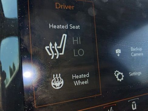 Used 2019 Jeep Cherokee Limited image 3