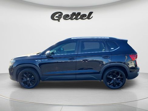 Used 2022 Volkswagen Taos SEL w/ Panoramic Sunroof Package image 6