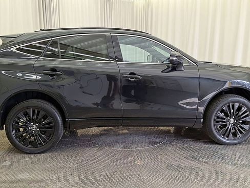 Certified 2024 Toyota Venza Nightshade AWD/4WD image 4